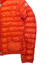 Moncler Puffer Jacket S 839029055273 Red