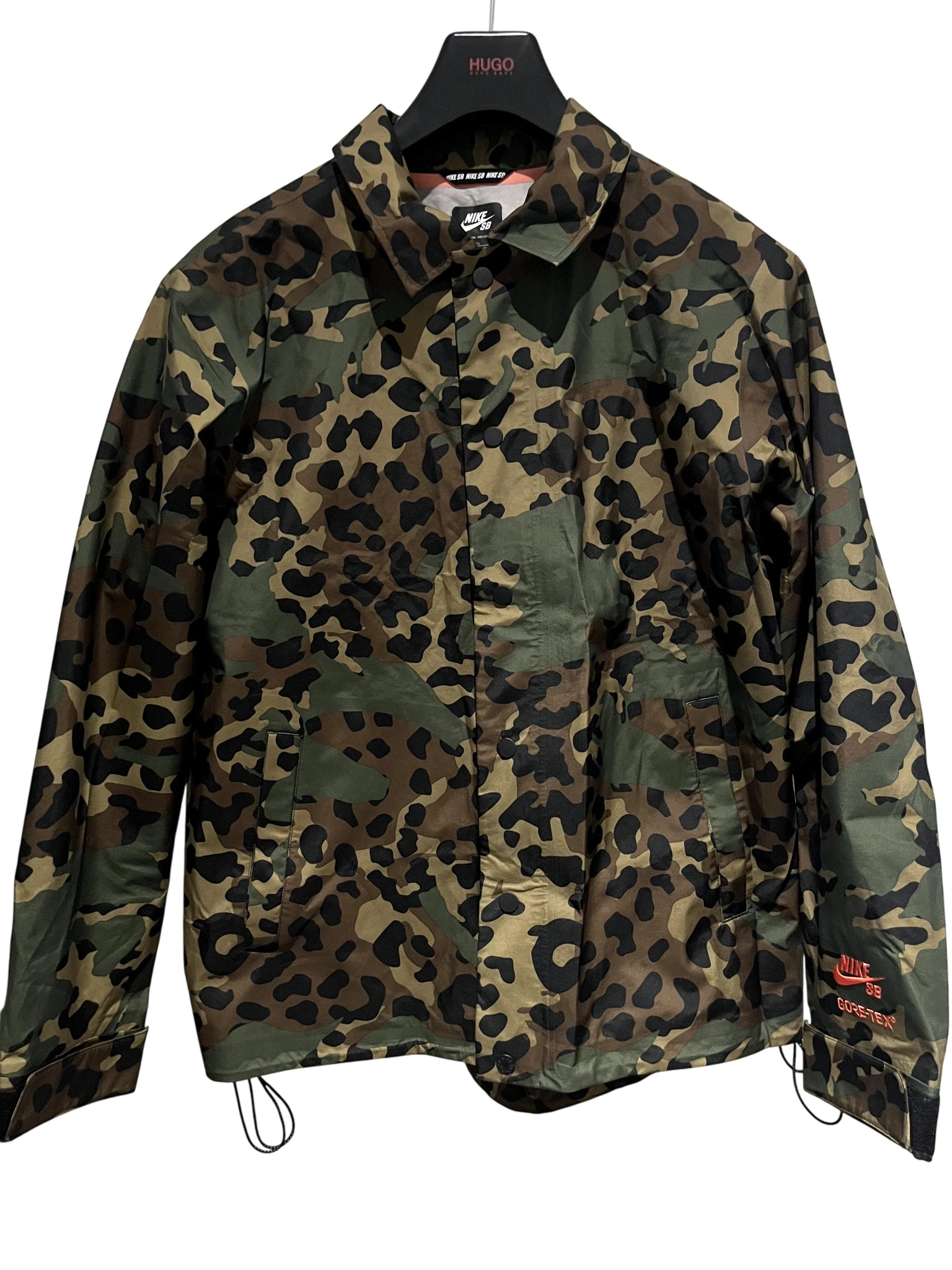 NIKE camo goretex jacket XL Green