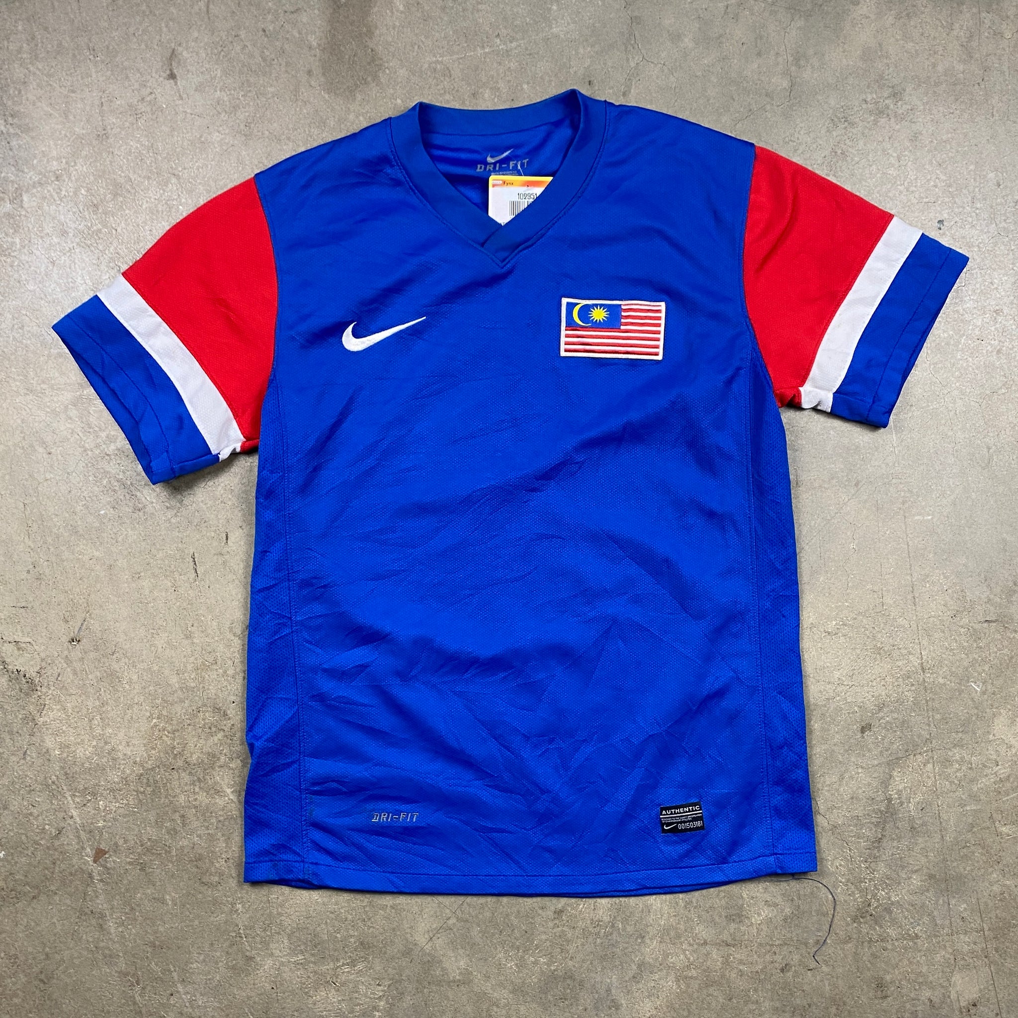 Vintage Malaysia Soccer Jersey Small